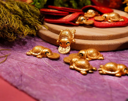 2026 Gold Money-Biting Turtle Charm - Wealth Magnet & Prosperity Keepsake